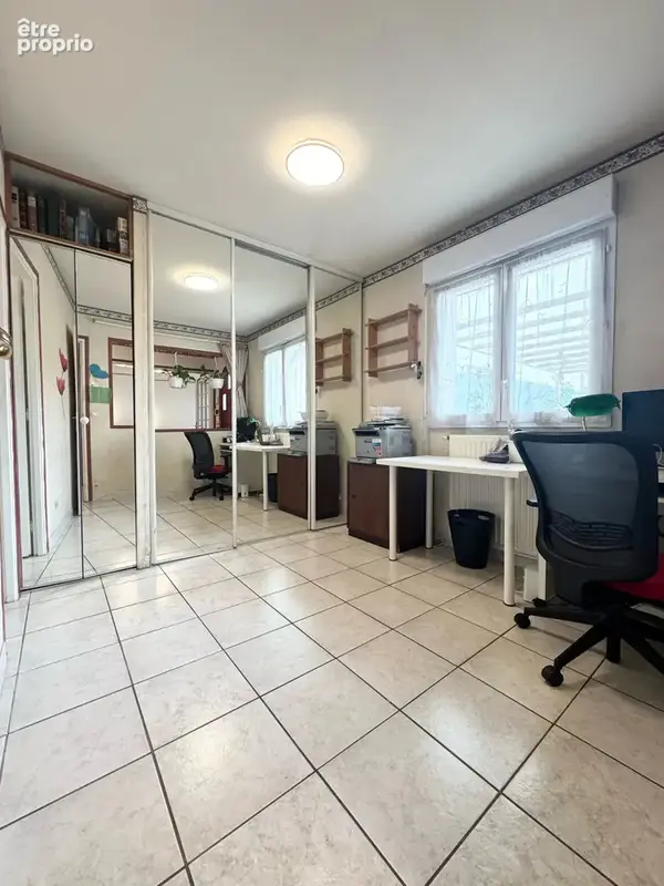 BOBIGNY : Maison familialle 6 pièces 140m² - photo 11