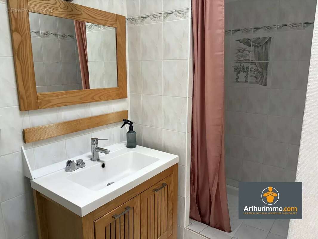 Maison à NEUFCHATEL-SUR-AISNE