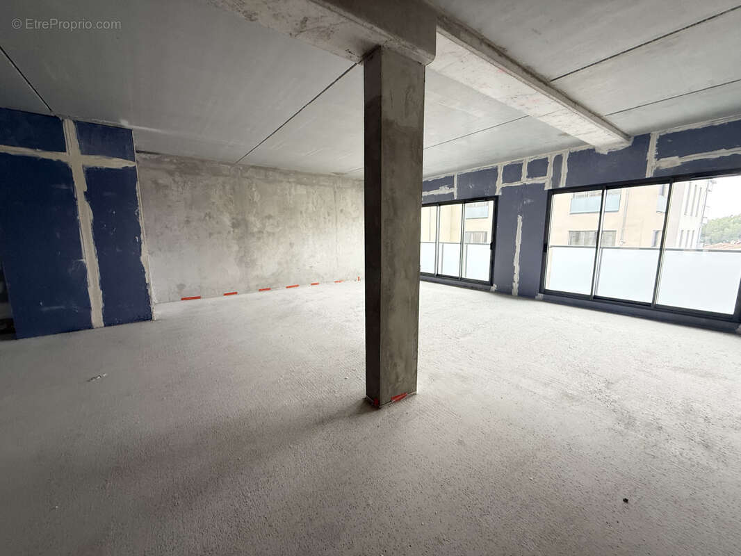 Commerce à SANARY-SUR-MER