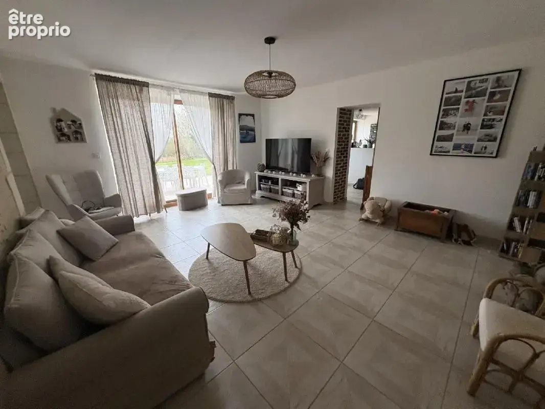 Maison 7 pièces 218 m² à vendre à Aveze (72400) - photo 3
