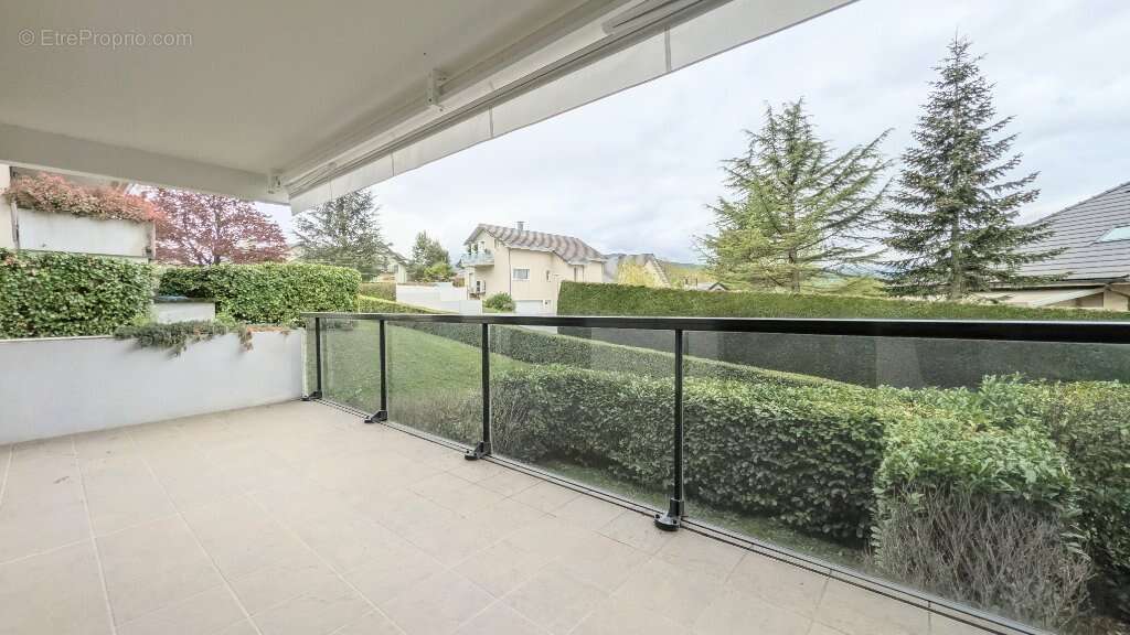 Appartement à CHALLES-LES-EAUX