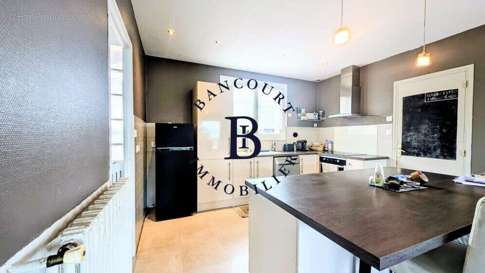 Maison 111 m² à Brive-La-Gaillarde  - photo 4