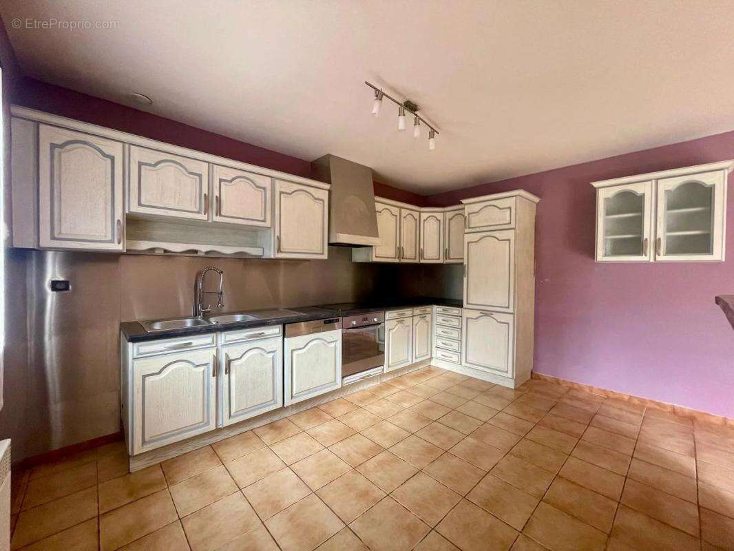 Maison à BOUT-DU-PONT-DE-LARN