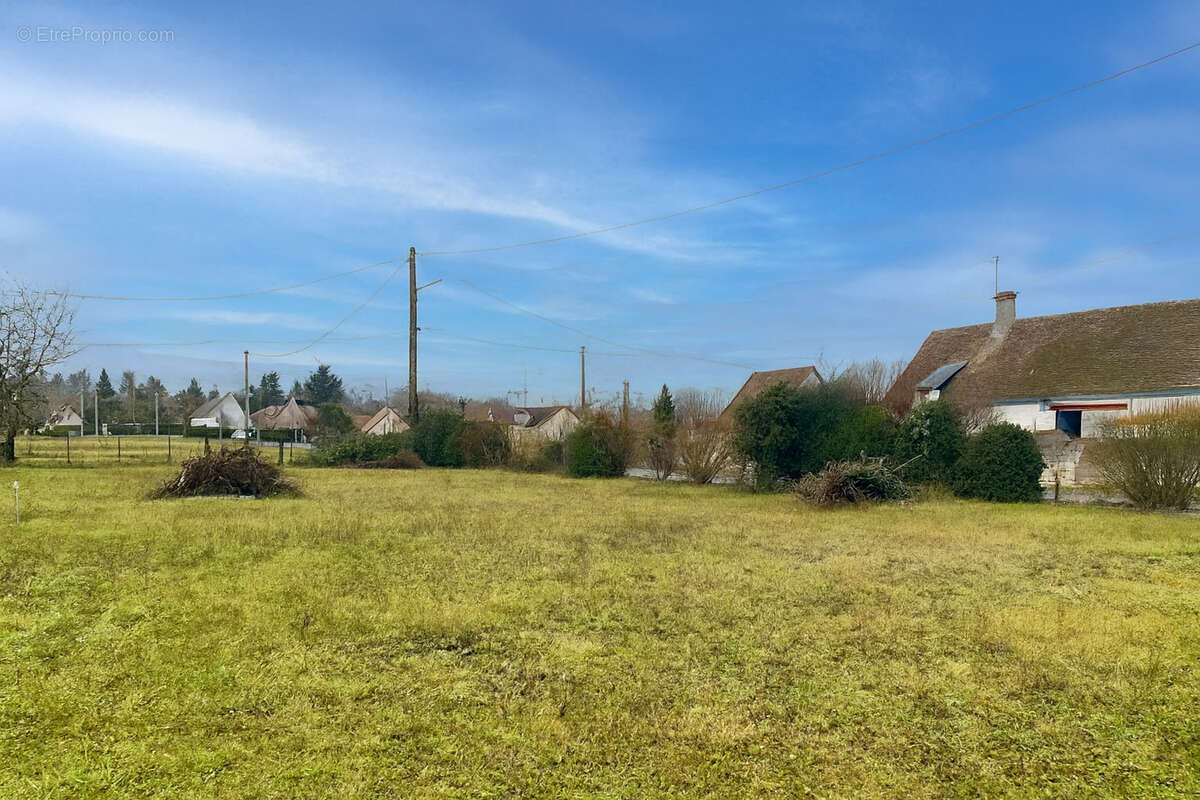 Terrain à HUISSEAU-SUR-COSSON