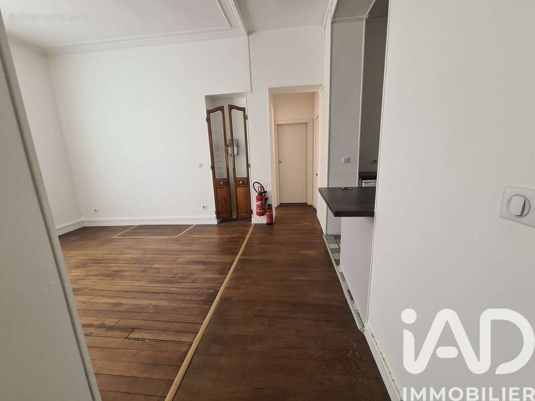 Photo 3 - Appartement à PARIS-16E