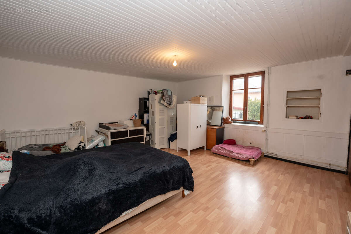 Maison à BIANS-LES-USIERS