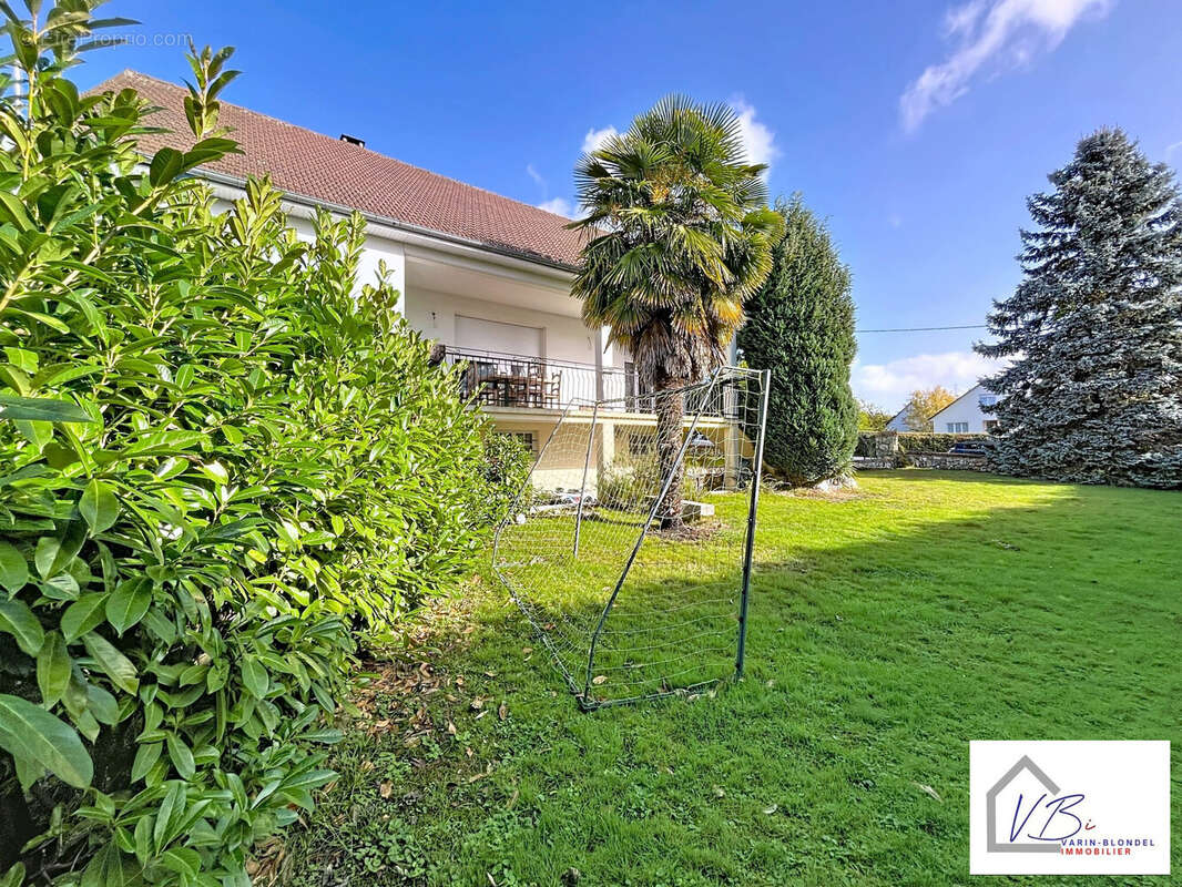 Maison à LA FRENAYE