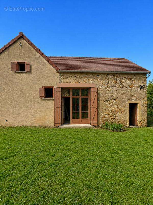 Chateaumeillant  Longère idéale pour vos projets - photo 9