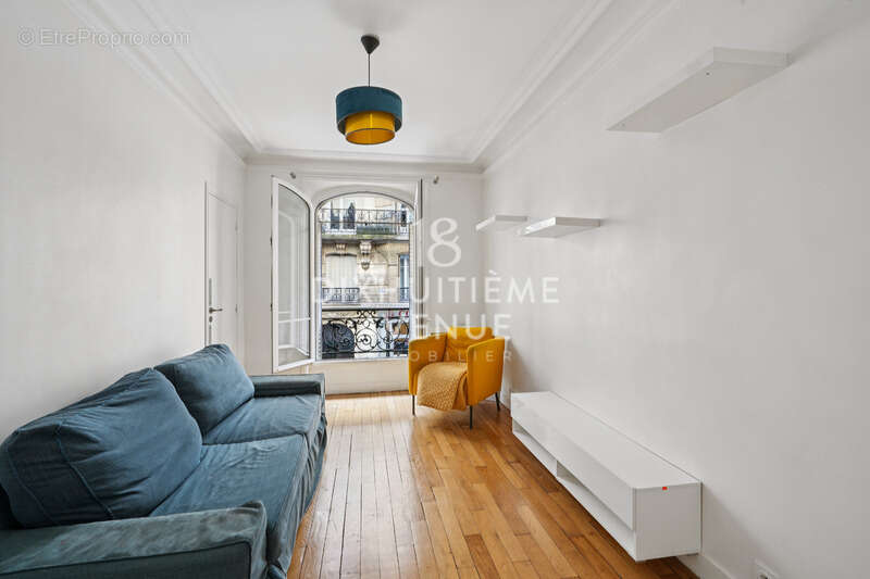 Appartement à PARIS-18E