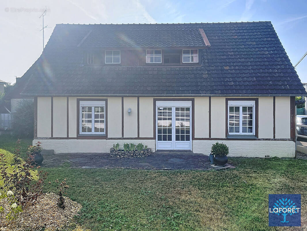 Maison à BERNAY
