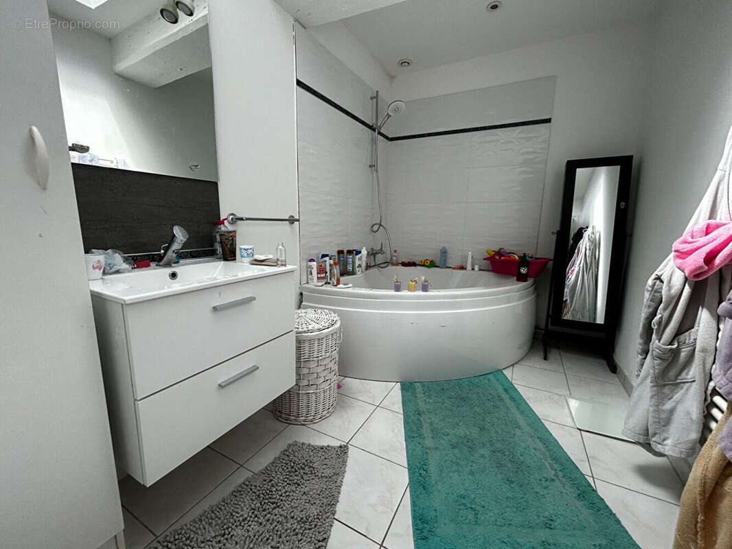 Maison 252m² à louvigné-de-bais - photo 6