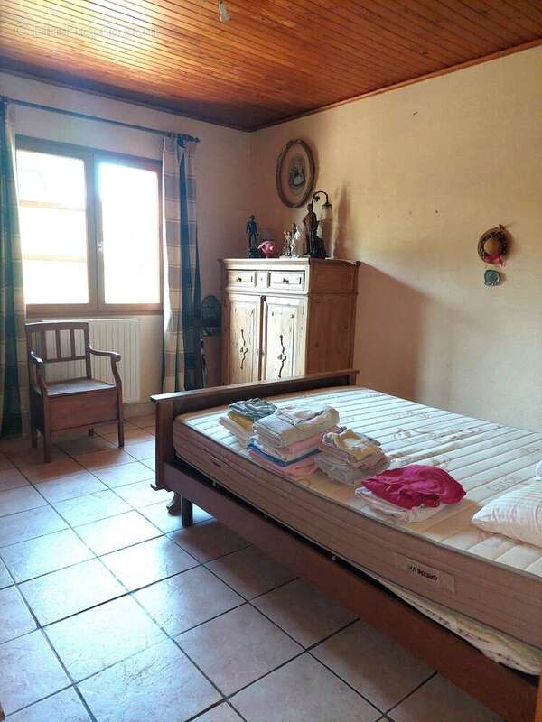 Coteaux Carbonne 31 , Villa sur 2155m² de terrain avec garage - photo 11