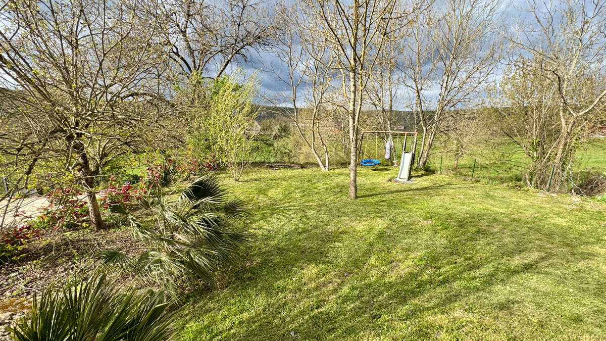 Maison atypique dans la vallée du Lot - photo 2