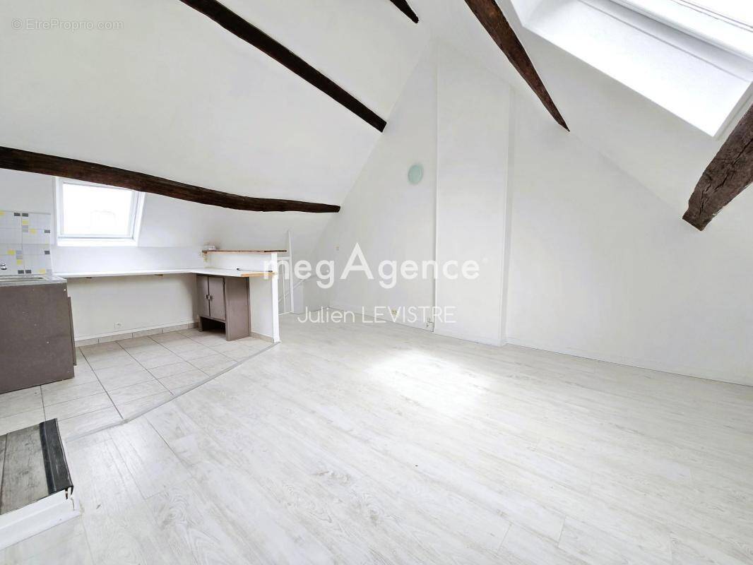 Appartement à AUNEAU