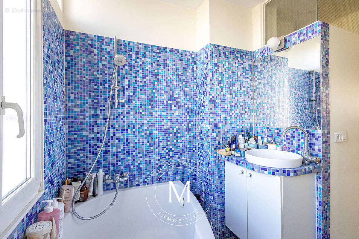 Appartement à MONTROUGE