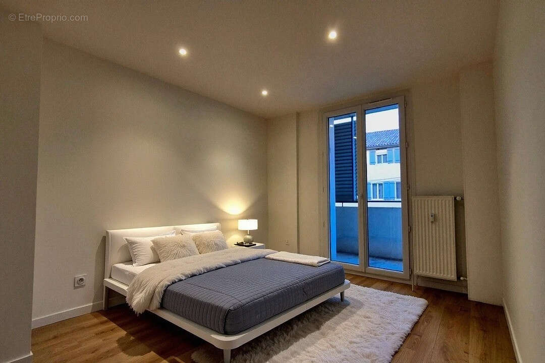 Appartement à ROMANS-SUR-ISERE