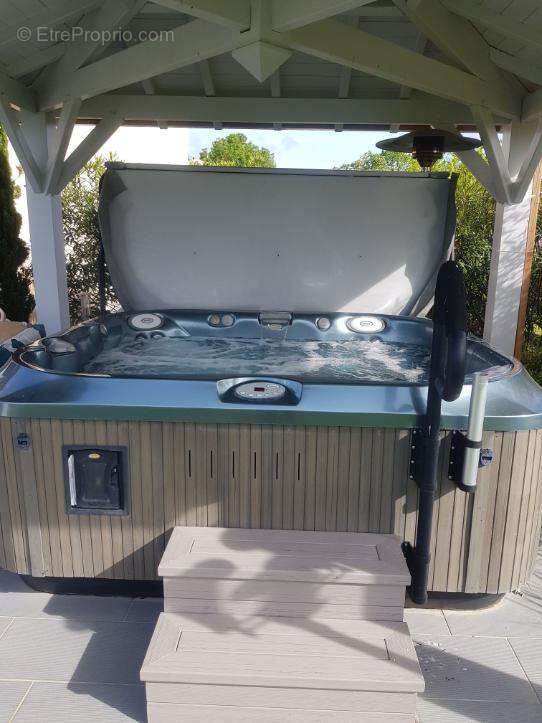 Maison à LAROQUE-TIMBAUT