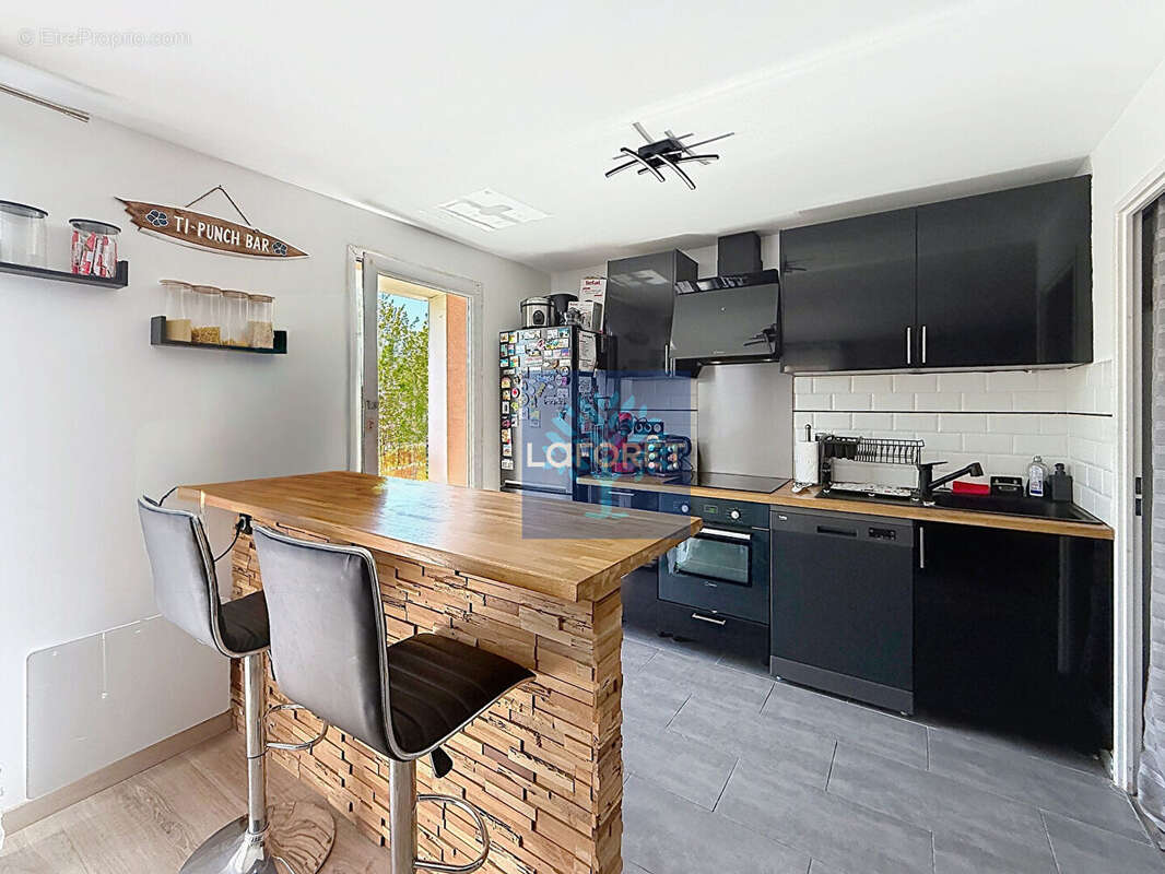 Appartement à SAINTE-GENEVIEVE-DES-BOIS