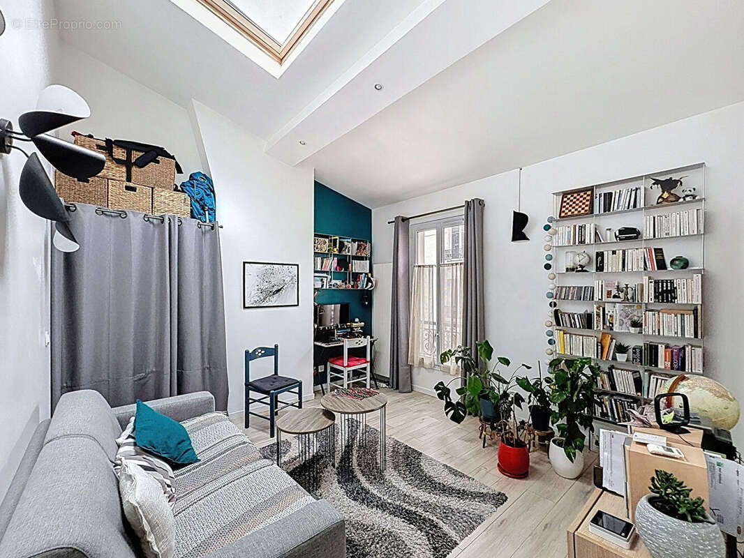Appartement à PARIS-19E