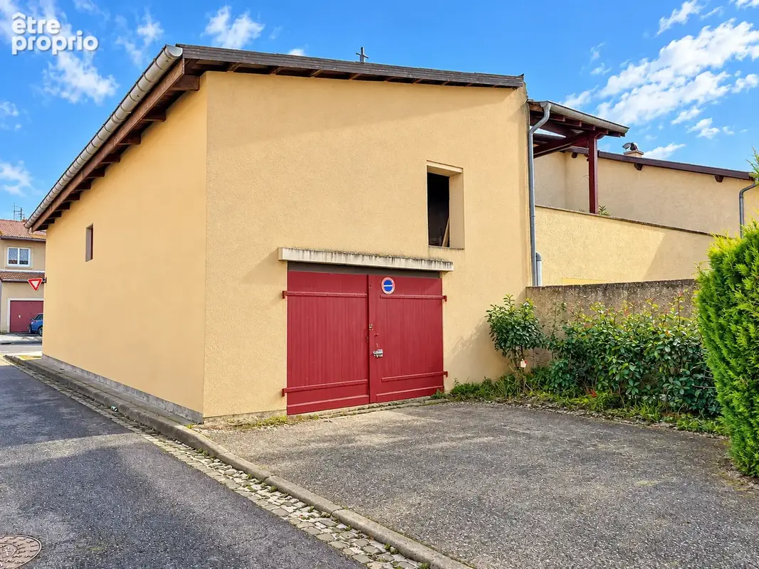 Parking à ENNERY