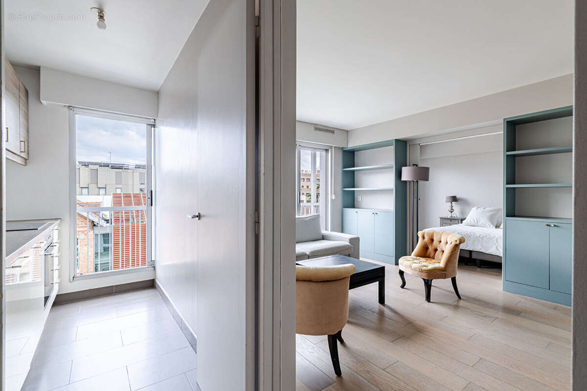 Appartement à PARIS-15E