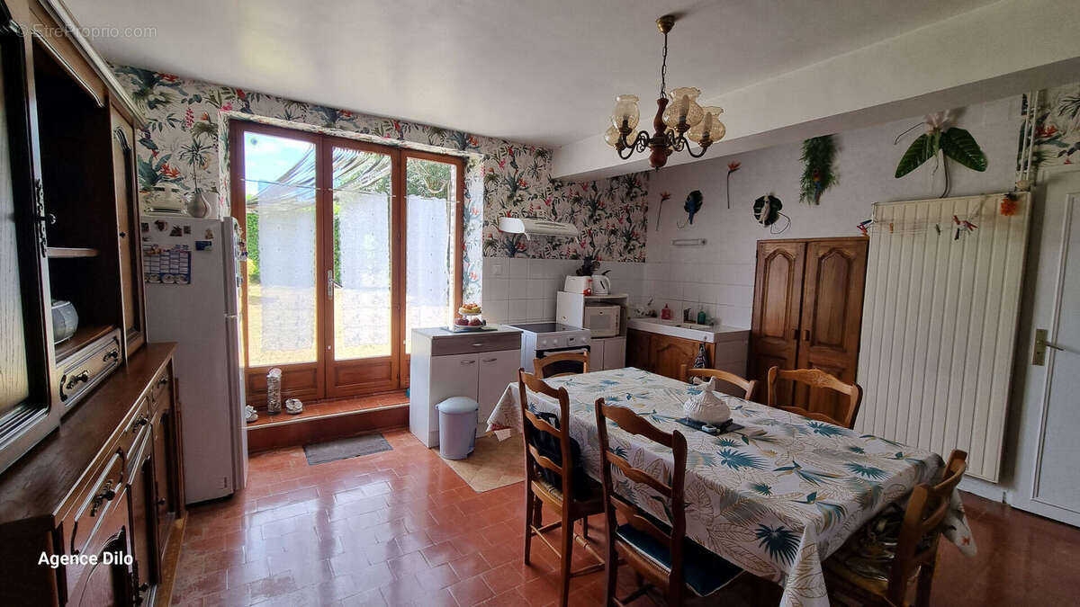 Maison 130 m2, trés bien entretenue - photo 4