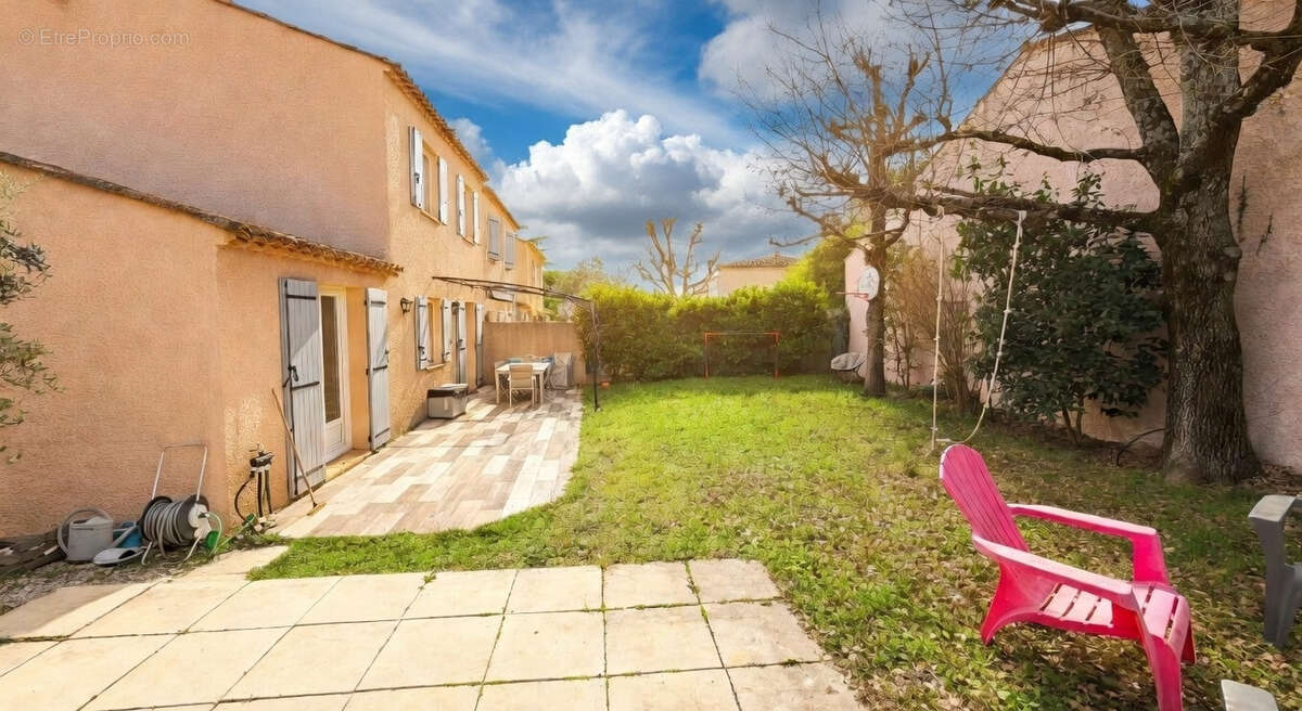 Maison à SAINT-MAXIMIN-LA-SAINTE-BAUME
