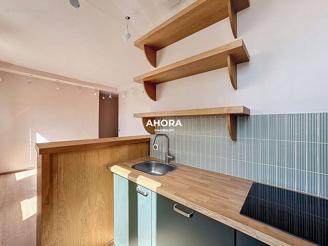 Appartement à MARSEILLE-6E