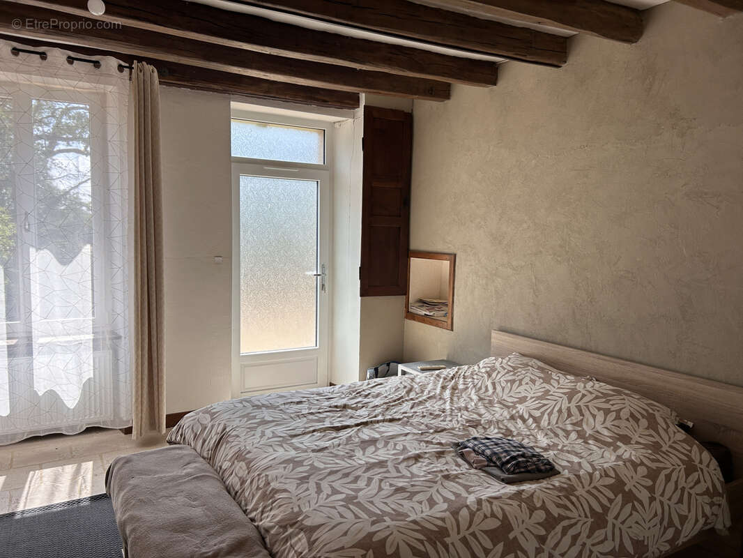 A VENDRE Longère 5 pièces avec piscine et jardin à Prissac - photo 9