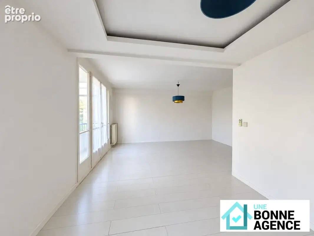 Appartement 4 pièces 82 m² à vendre à Tours (37200) - photo 2