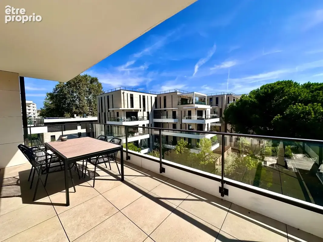 Marseille 8e – À deux pas du parc Borély et de la mer, exceptionnel T3 de 70 m² avec terrasse de 23m2 et 2 box Fermés - photo 2