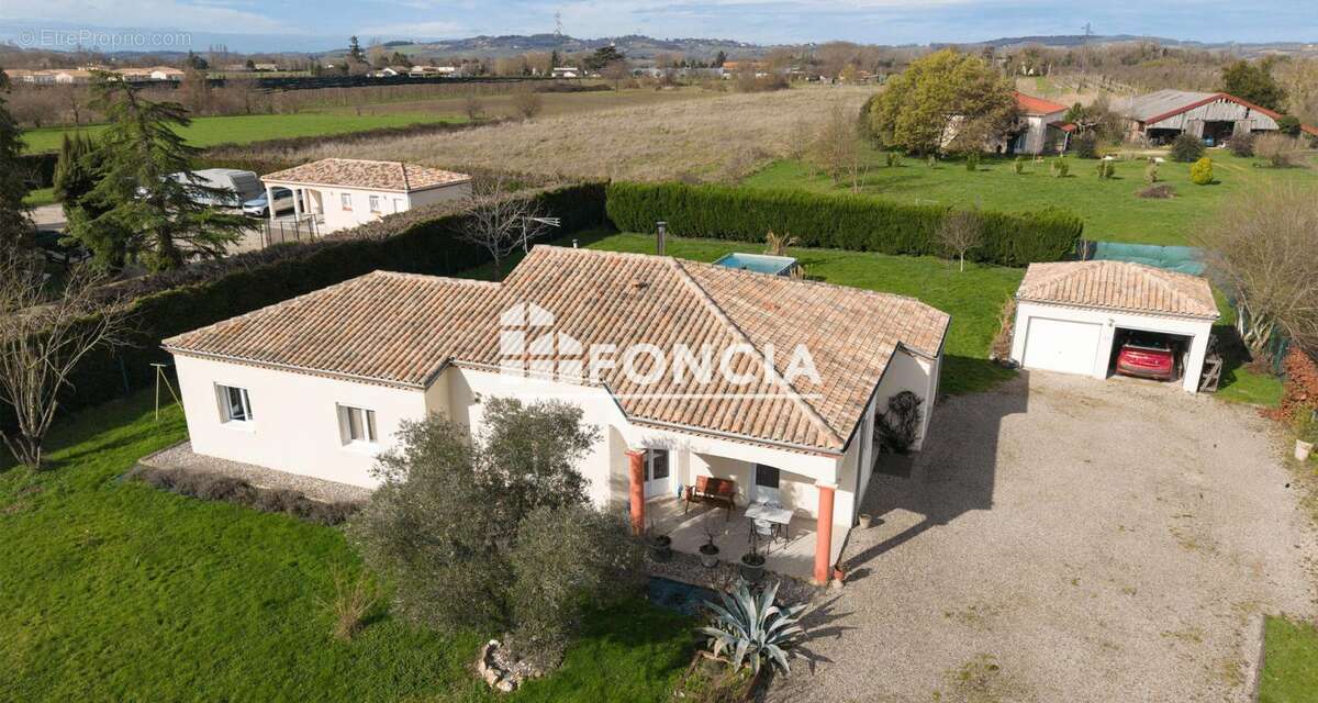 Maison à SAINTE-LIVRADE-SUR-LOT