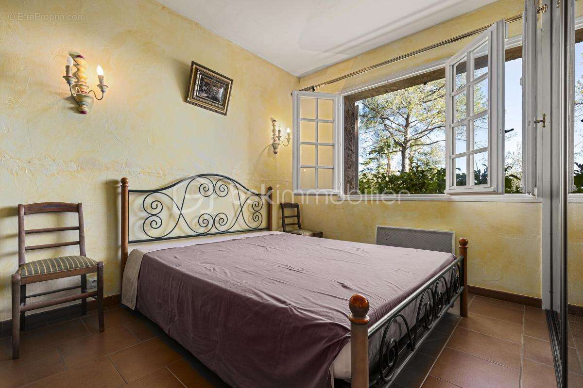 Maison à MOUGINS