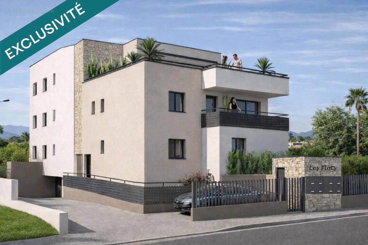 Photo 1 - Appartement à FREJUS