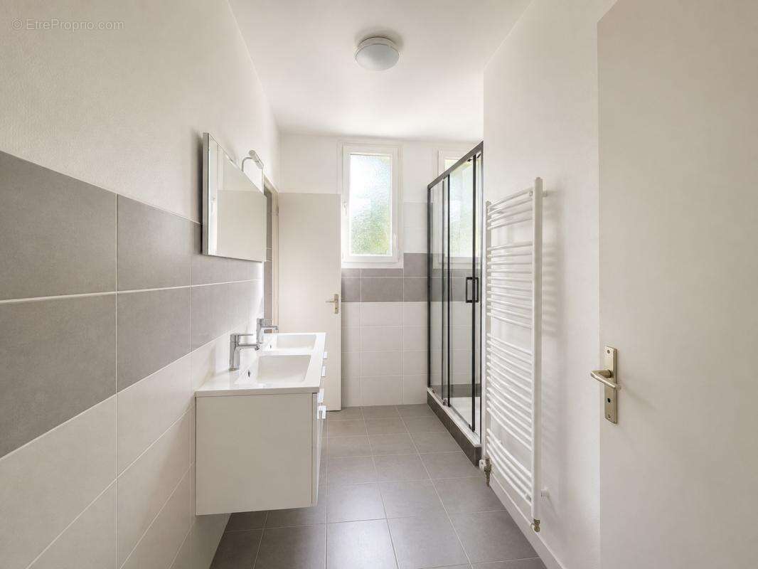 Maison de 160 m² divisée en deux logements – Proche hypercentre - photo 7