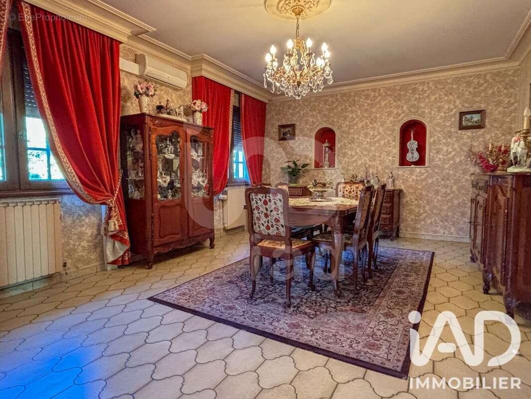 Maison 192 m² à Premilhat  - photo 6
