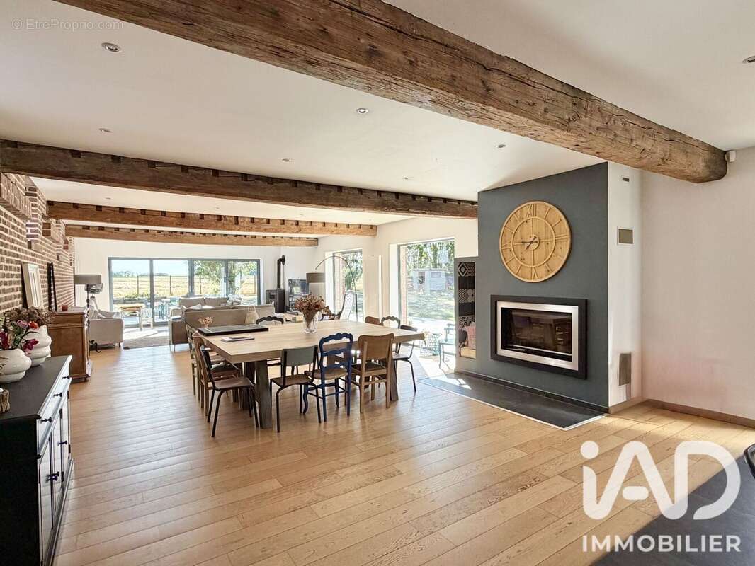 Maison 490 m² à Sailly-Lez-Lannoy  - photo 5