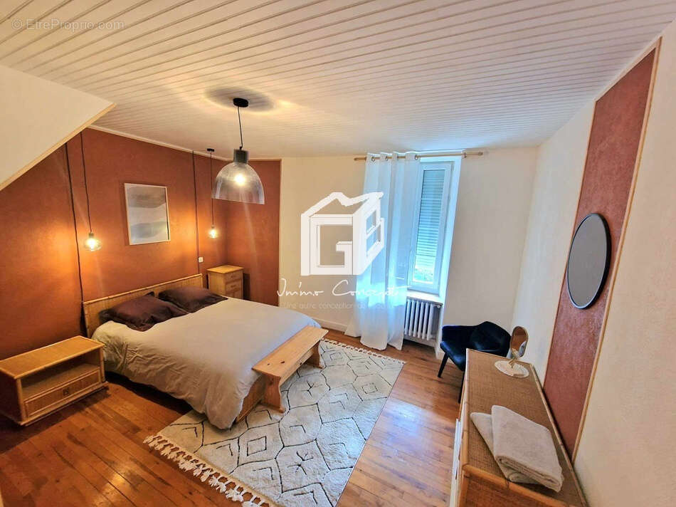 Maison à SALMIECH