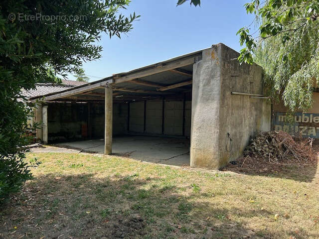 Maison à rénover avec terrain constructible - photo 7