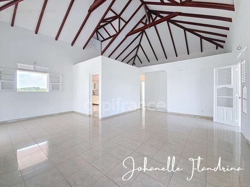 Maison à SAINTE-ANNE