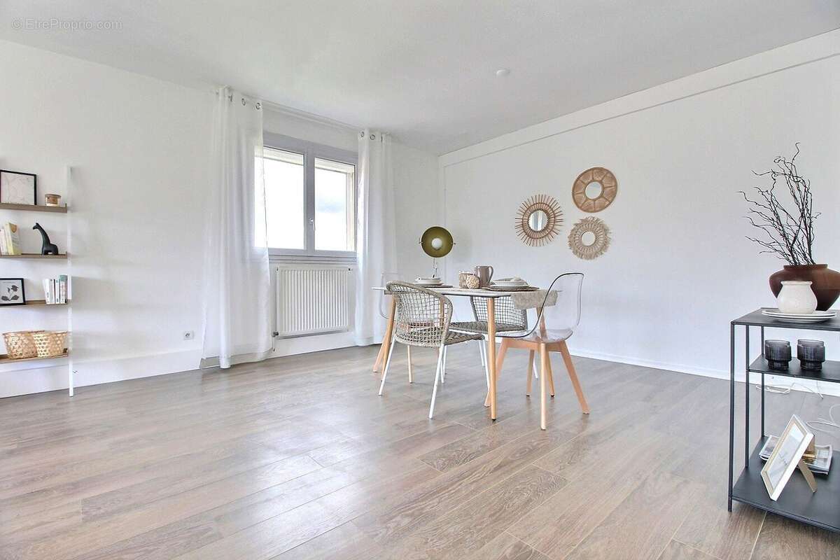 Appartement à RAMONVILLE-SAINT-AGNE