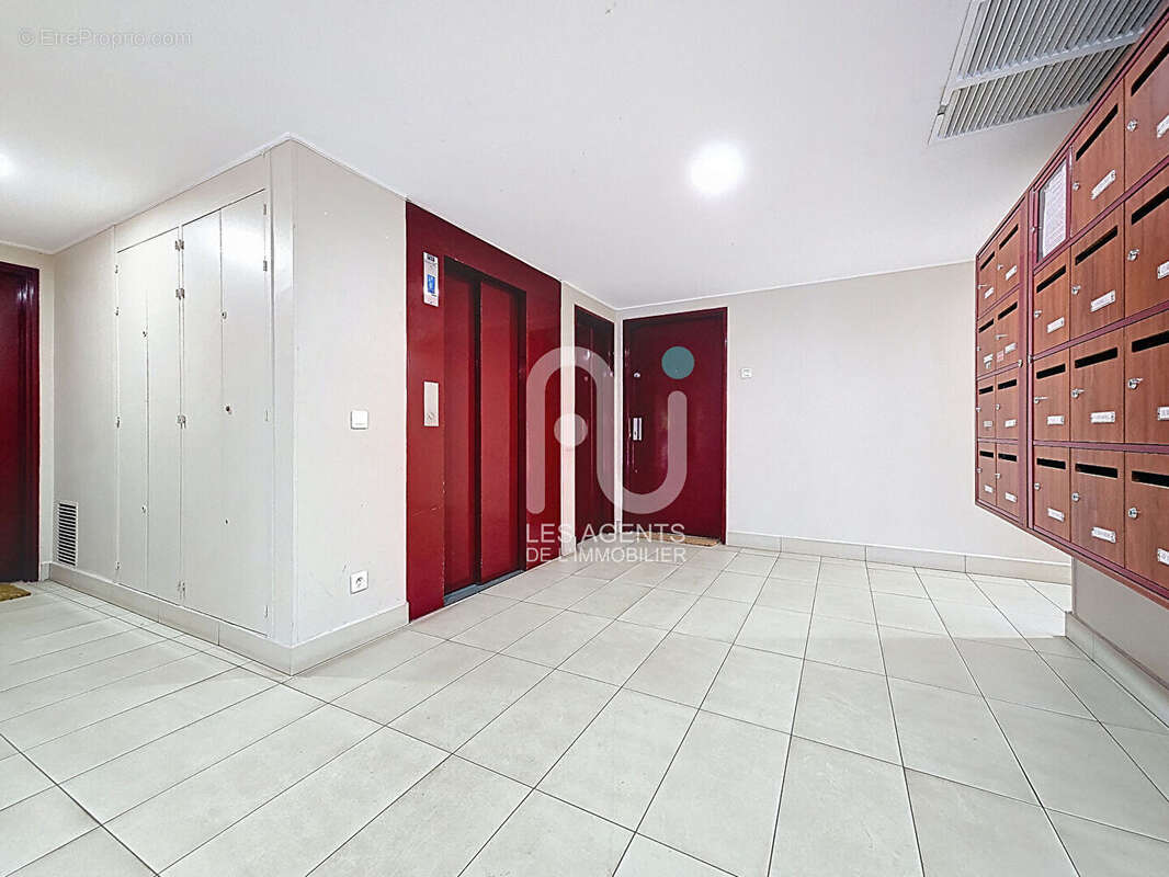 Appartement à GENNEVILLIERS