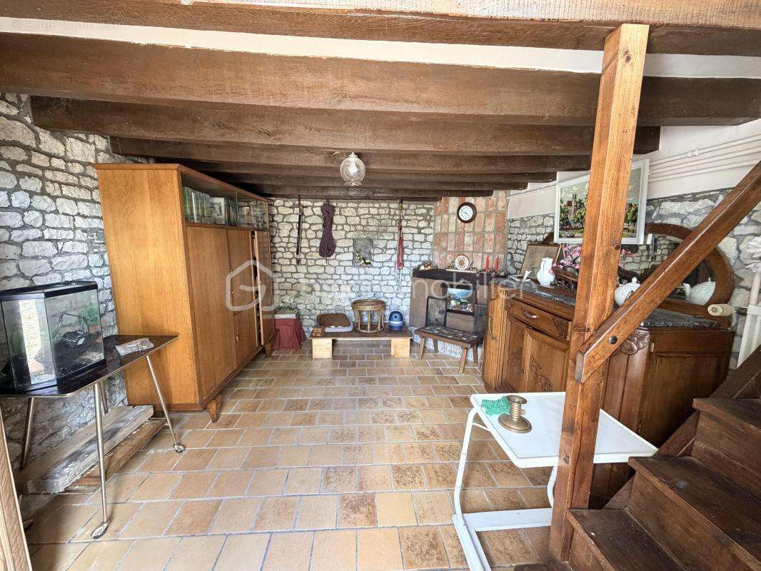 Maison avec nombreuses dependances - photo 19