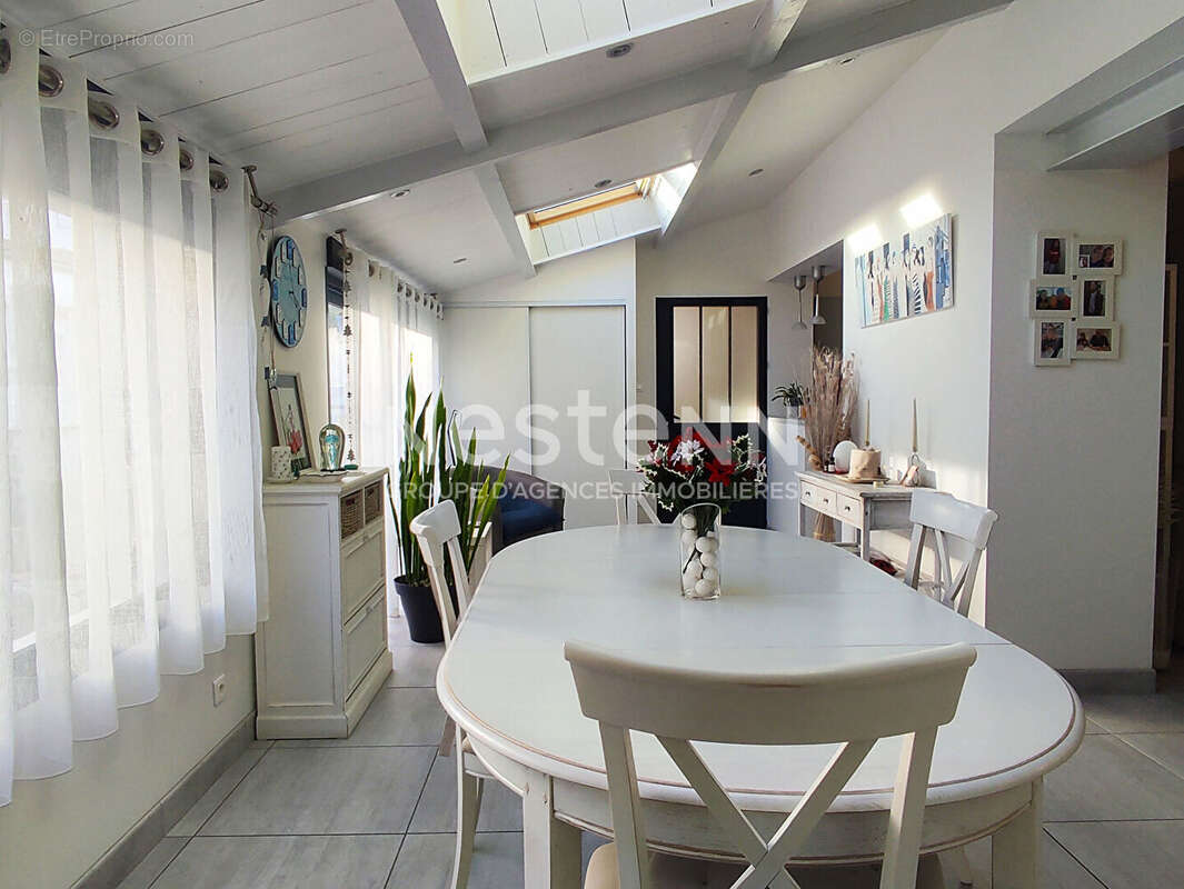 A VENDRE - ANGOULINS - Maison Familiale 4 Chambres - Garage - Terrasse - photo 2