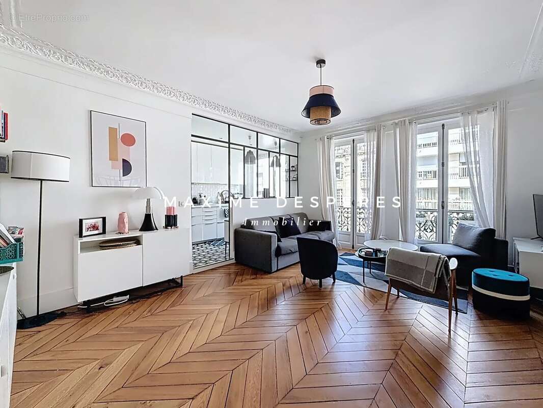 Appartement à NEUILLY-SUR-SEINE