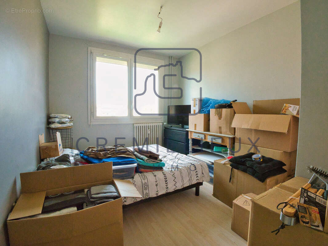Appartement à GUILHERAND-GRANGES
