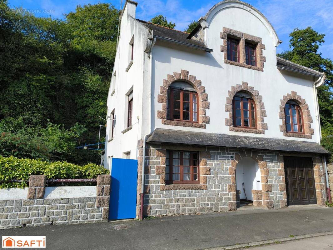 Photo 1 - Maison à BELLE-ISLE-EN-TERRE