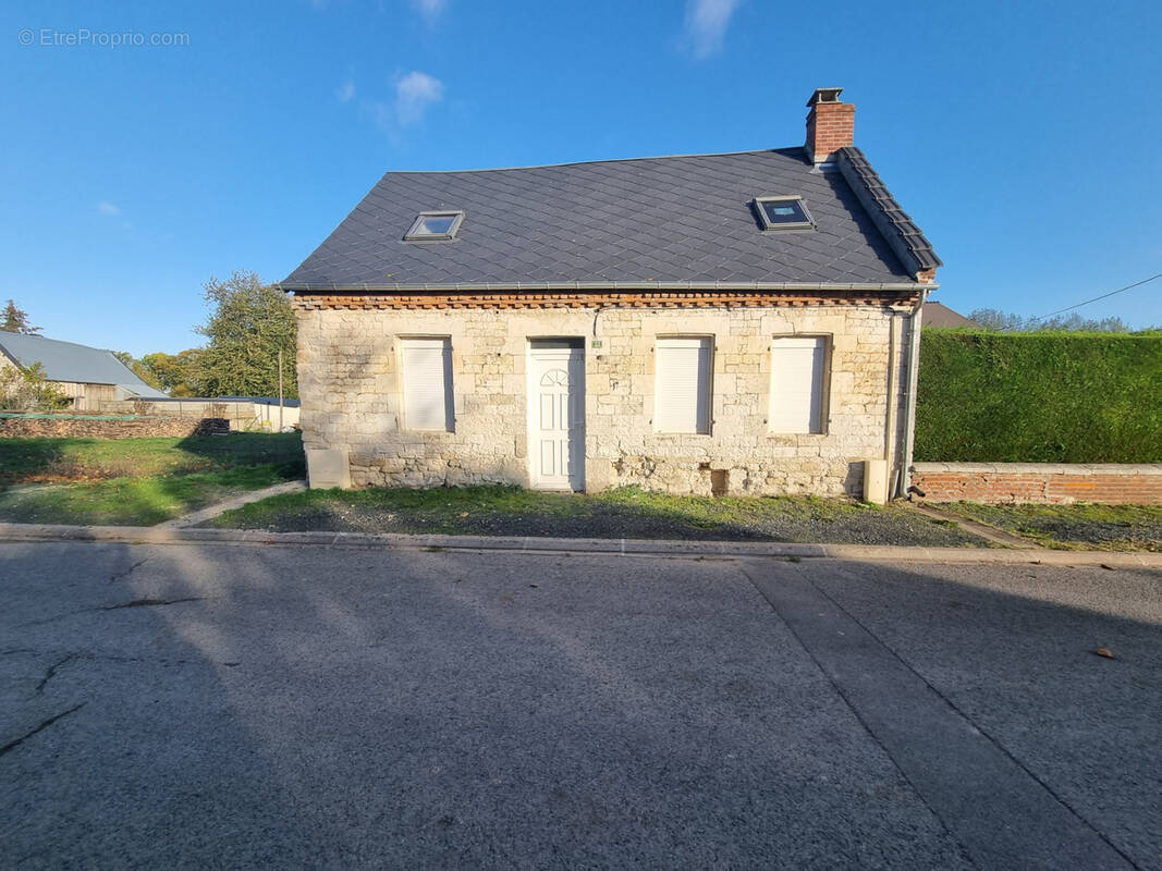 Maison à MONTIGNY-LE-FRANC