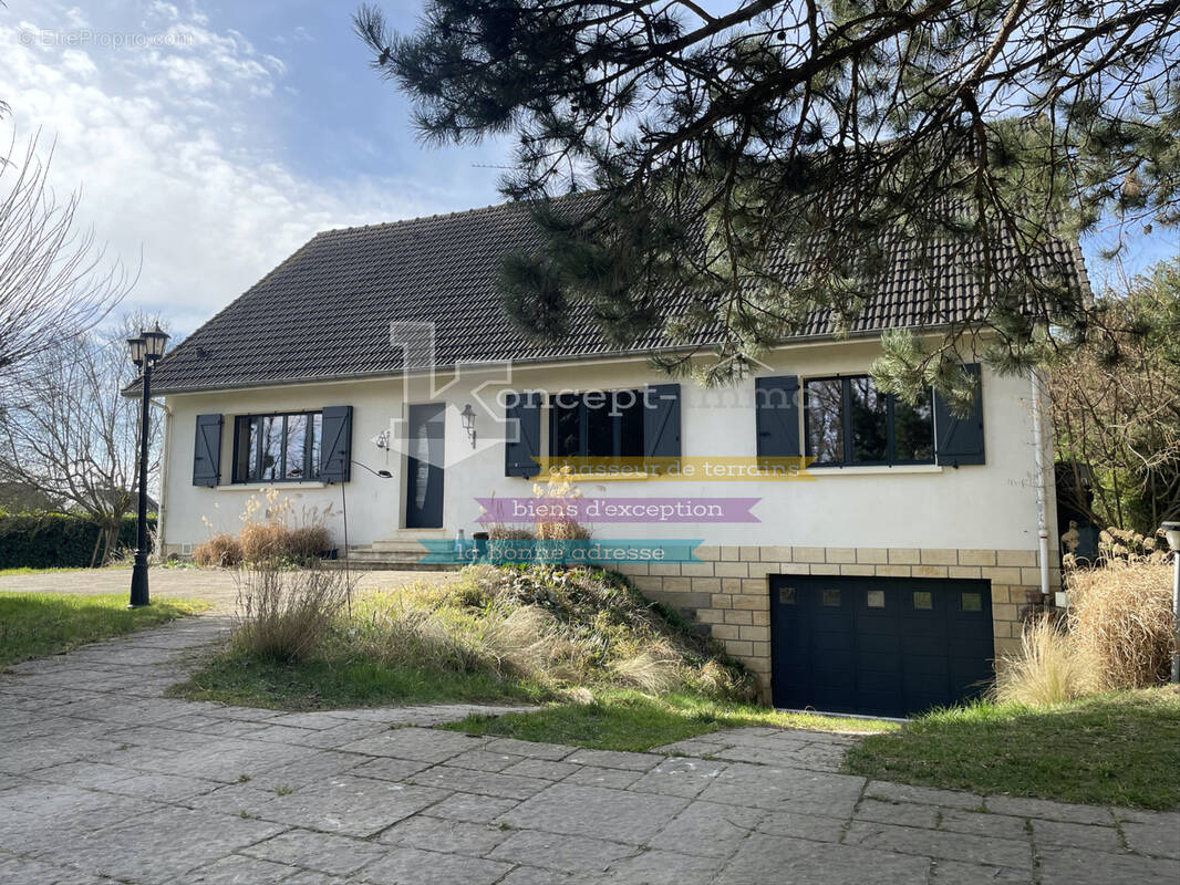 n°1 - Maison à SAINT-MAXIMIN