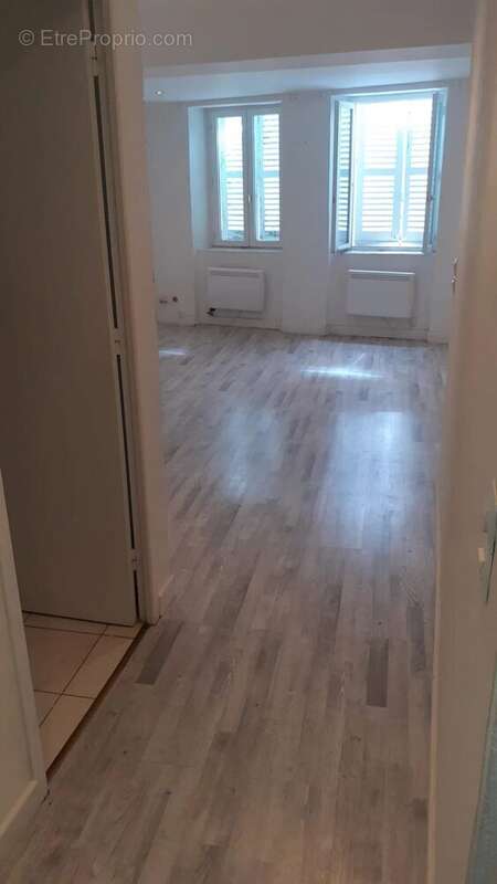 Appartement à SAINT-PIERRE-LE-MOUTIER